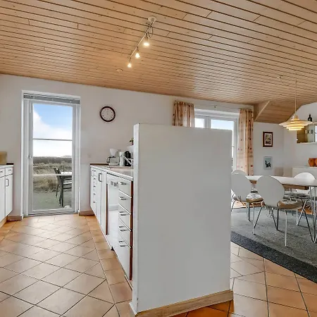With Wood-burning Stove By The Sea - Sj760